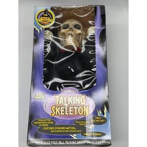 GEMMY Halloween Factory Animated Talking Skeleton 3 1/2 Foot Floor Stand Scary